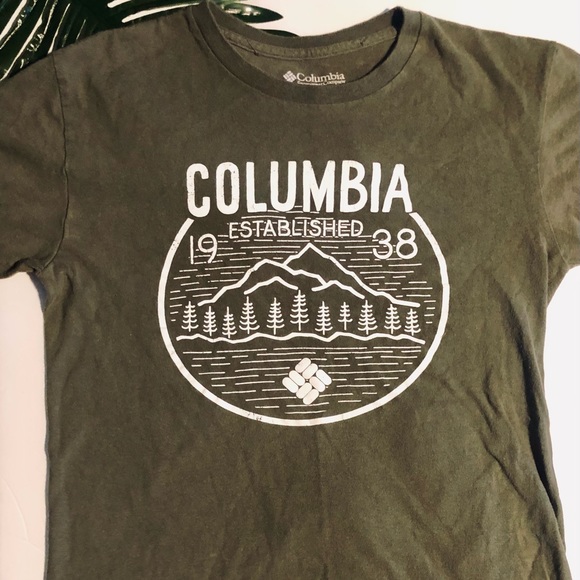 Columbia Other - Columbia Logo Long-sleeve T | Small | Dark Green